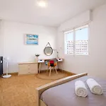 Croisette - Spacious 2 Bedroom And Terrace Cannes