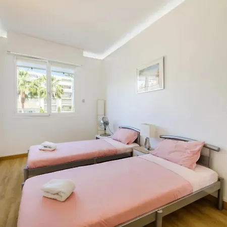 Croisette 2 Bedroom And Terrace *