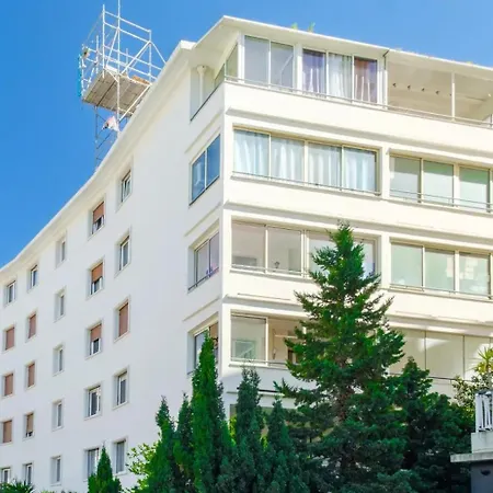 Croisette 2 Bedroom And Terrace *