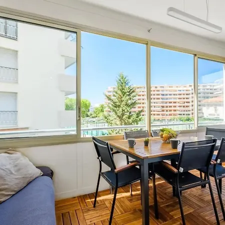 Croisette 2 Bedroom And Terrace * 戛纳