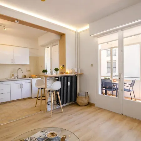 Croisette 200m Spacious & Quiet 2-bedroom With Terrace Appartement