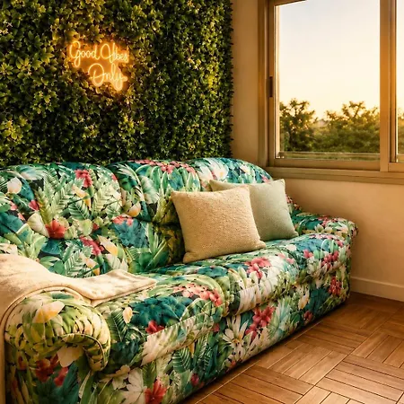 Croisette 200m Spacious & Quiet 2-bedroom With Terrace 칸느