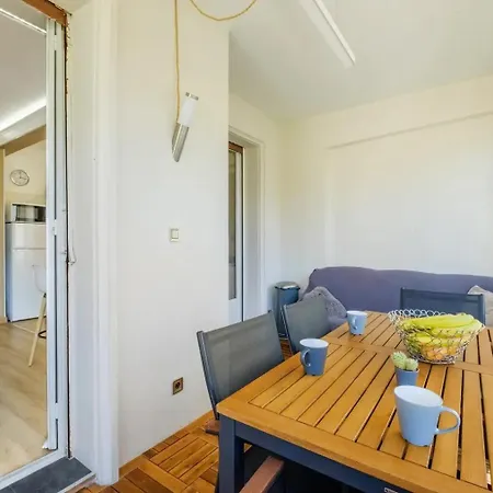 Croisette 2 Bedroom And Terrace Cannes