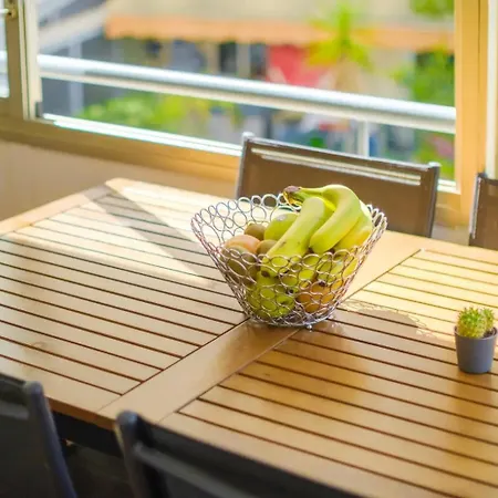 Croisette 2 Bedroom And Terrace Apartament Cannes