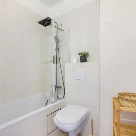 Croisette 2 Bedroom And Terrace *